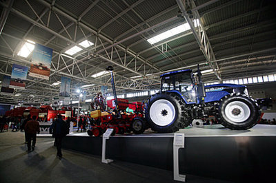 拖拉機(jī)市場醞釀變局 進(jìn)，則占據(jù)主動(dòng)；退，將注定淘汰